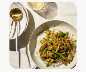 Get dishes with less than 10g carbs per 100g