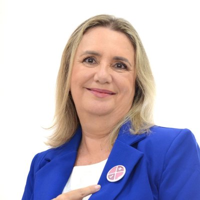Claudia Pires