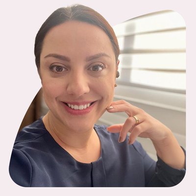 Any Caroline Fernandes
