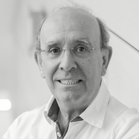 Dr. Eduardo Anitua